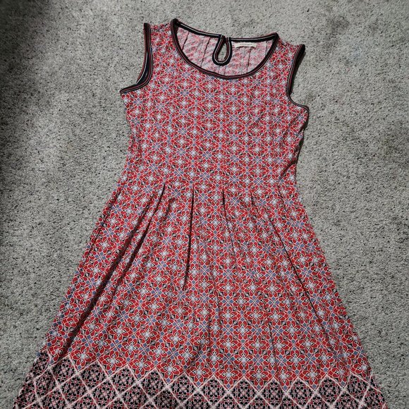 Max Studio Dresses & Skirts - Sleeveless printed dress